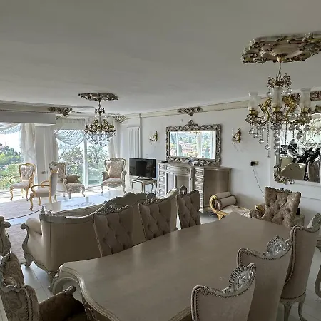 Konyaalti Plajina 10 Dakika Kral Dairesi Apartament *
